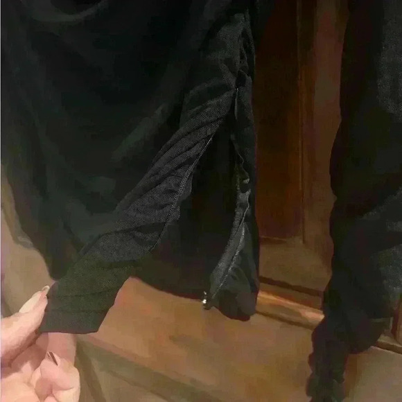 Off the shoulder, white fox size medium, sheer top - Picture 2 of 2